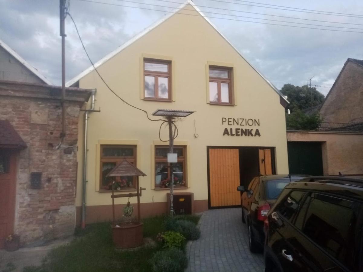 Penzion Alenka Valtice Exterior foto
